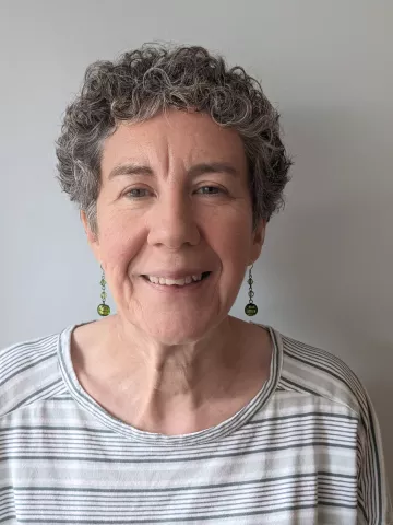 Lindsay Prestage from Kent Libraries smiles into the camera.