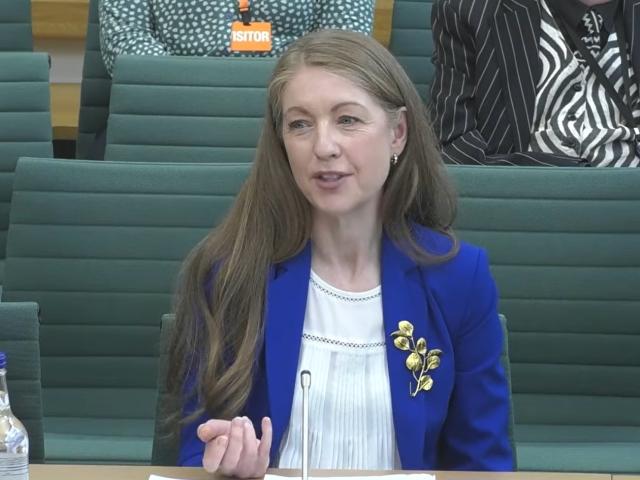 Isobel Hunter gives evidence to Education Committee on reading for pleasure