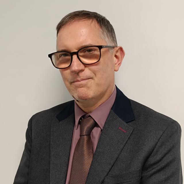 Portrait photo of Chris Butcher